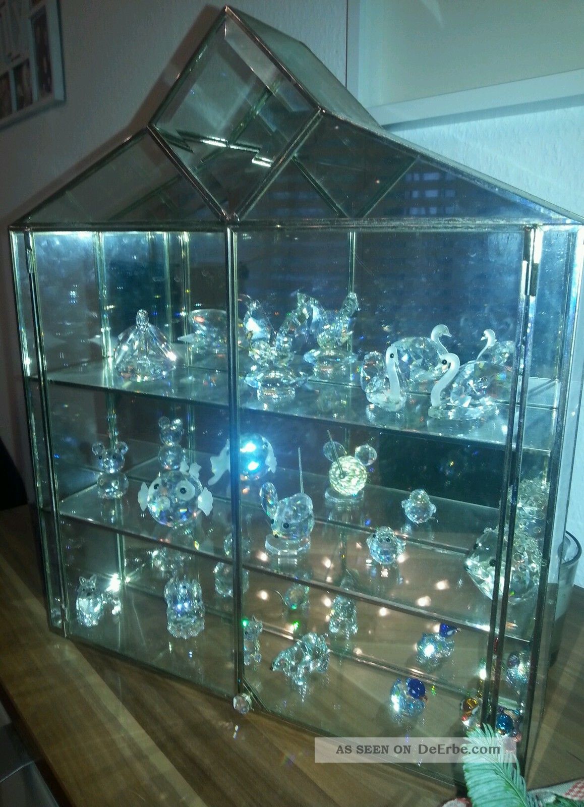 Glasvitrine Mit Sammlung Glasfigur Nation/swarovski Und Andere (16 Teilig) Glas & Kristall Bild