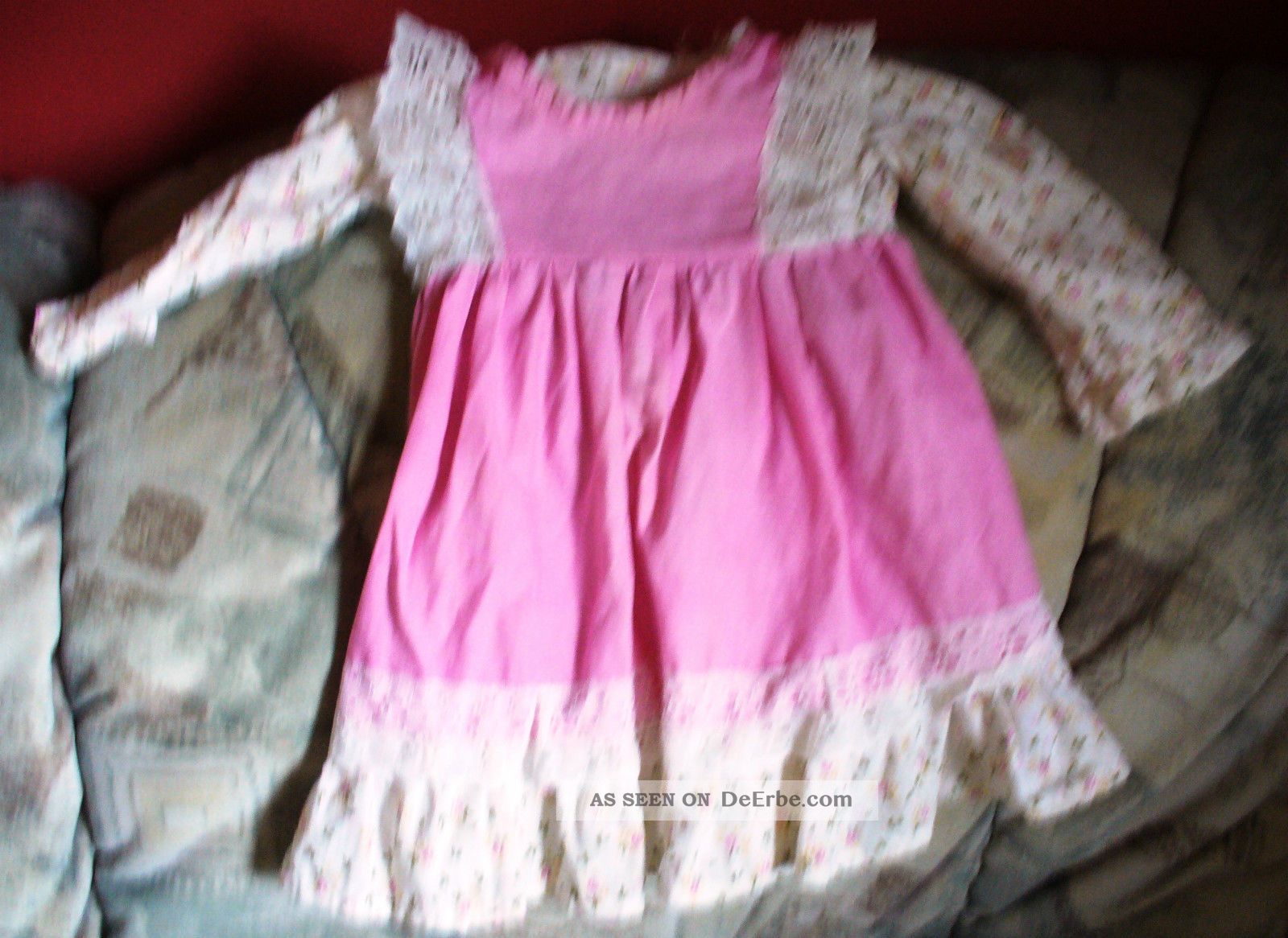 Schönes Puppenkleid,  Rosa/geblümt Für Alte Oder Antike Puppe Ca.  40 Cm Lang Original, gefertigt vor 1970 Bild