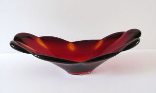 Murano - Glas (?) : Große Schale,  Exotische Blattform,  Rot/gelb - L.  Ca.  41 Cm Bild
