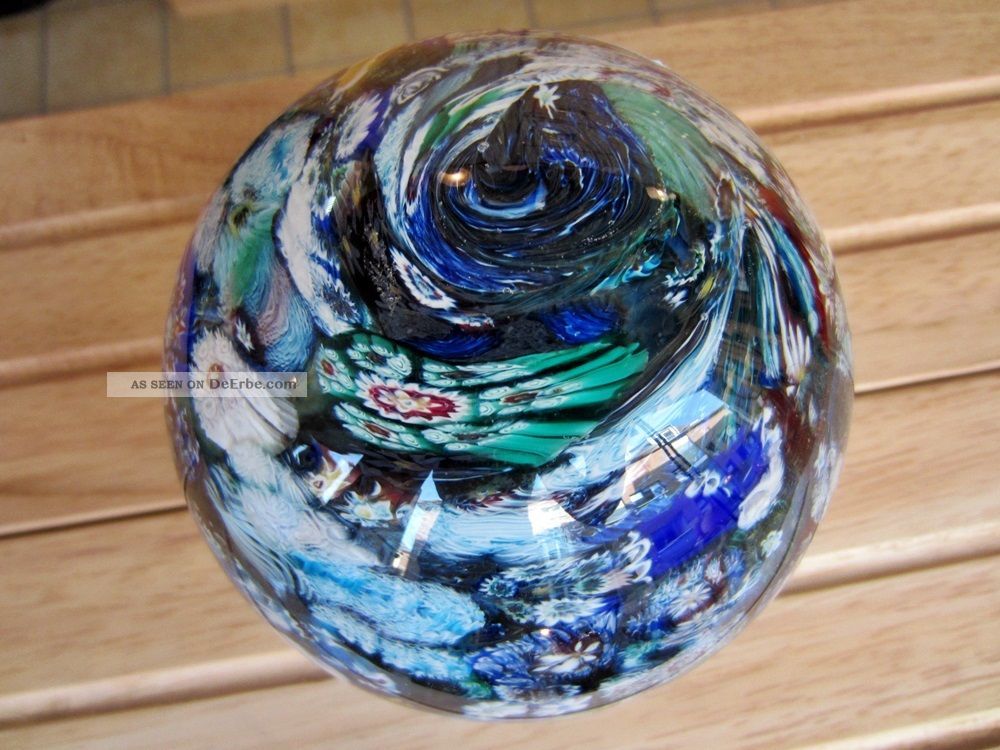 Traumkugel 240 (6 Cm) – Blaue & Weiße Glaskugel Mit Schwarzem Wirbel, Mundgeblasen, Als Briefbeschwerer Oder Deko Deko Glaskugel