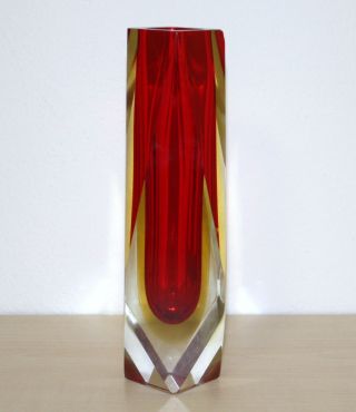 Glas Italien Murano Vase Weiss - Rot Kunst Handwerk Um 1970 Rosenvase Blumenvase Bild
