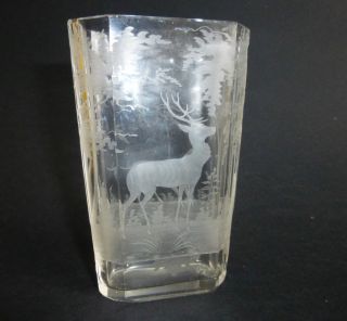 Sehr Schöne Kleine Antike Vase Aus Glas Mit Jagd Wald Motiv Relief Bild