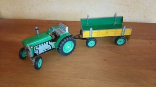 Blechspielzeug - Traktor Zetor Mit Anhänger,  Grün Von Kovap,  Sammlerobjekt Bild