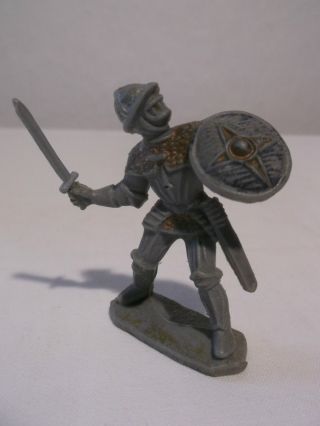 Ritter Mit Erhobenem Schwert U.  Schild,  Ddr - Spielzeug,  Mittelalter Bild