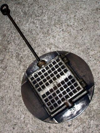 Altes Großes Guss Waffeleisen No.  26 Mit Ofenring Kohleherd Waffle Iron Fer Bild