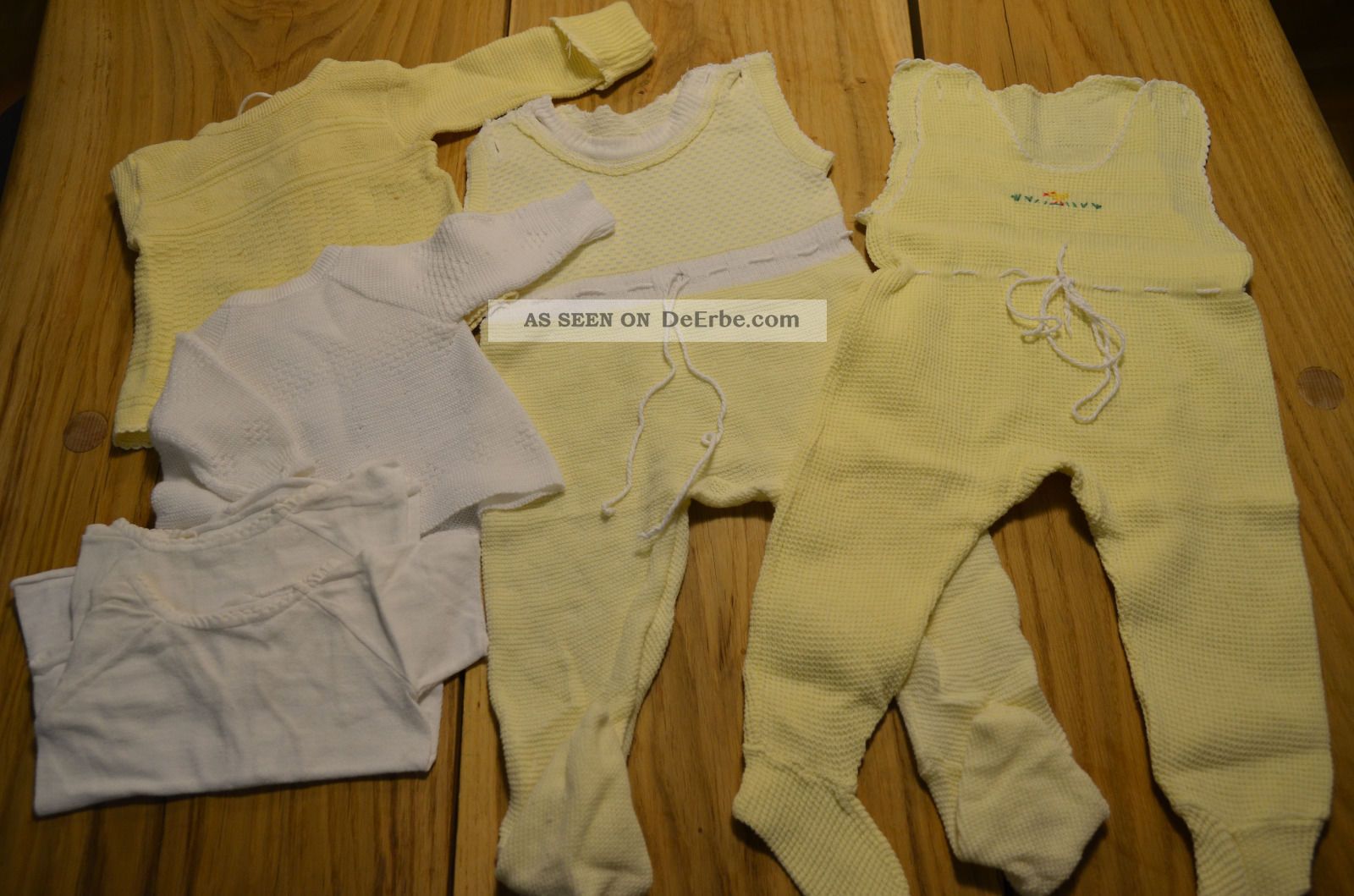 Alte Baby - Puppenkleidung Original, gefertigt vor 1970 Bild