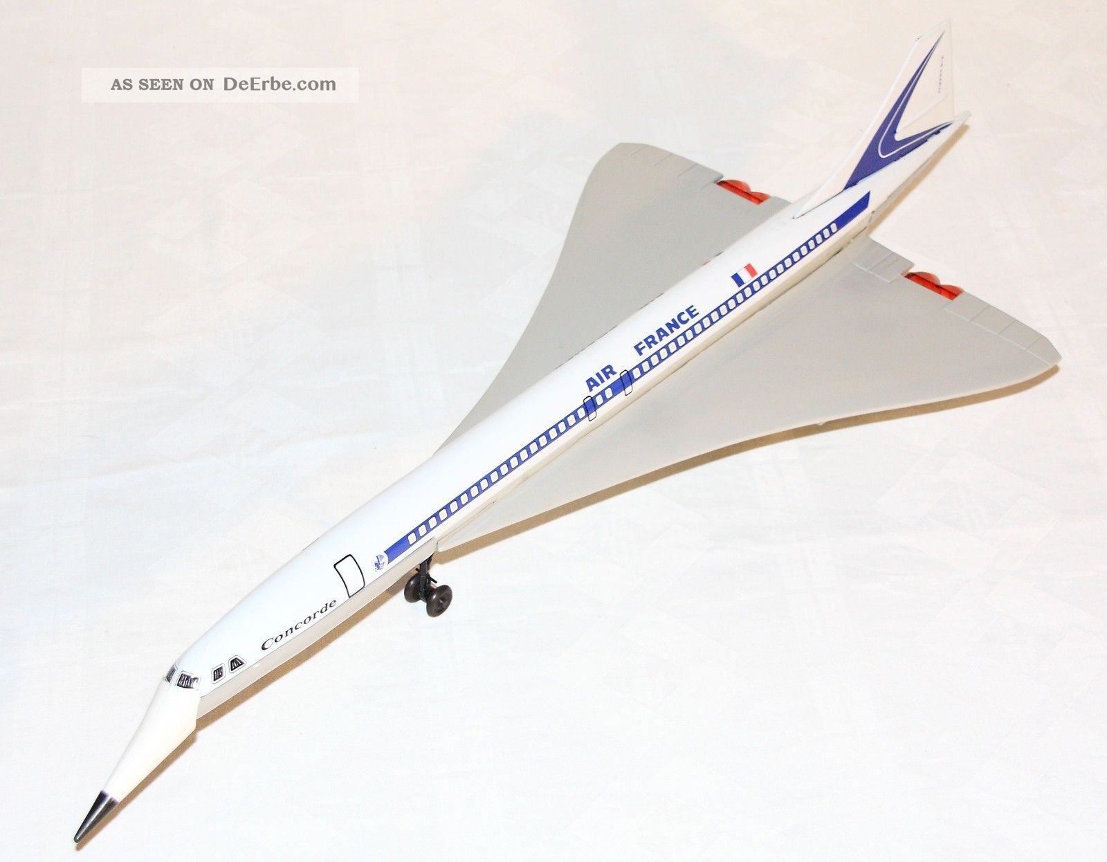 Avion concorde dans jouets et jeux anciens