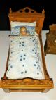 RaritÄt Puppen Stube´n Puppe (porzellan) Möbel 1880 Gründerzeit Bett Spiegel Original, gefertigt vor 1970 Bild 1