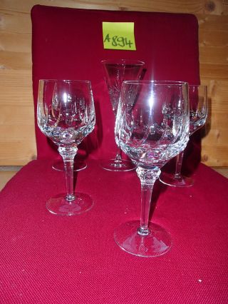 Bleikristall Geschliffen = Insgesamt 5 Gläser = 1 Sektglas,  4 Weingläser – Zust Bild