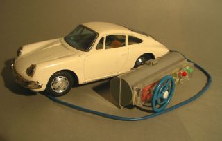 Bandai Japan Porsche 911 Visible Engine Vintage Remote Battery Tin Toy Car 1960s Bild
