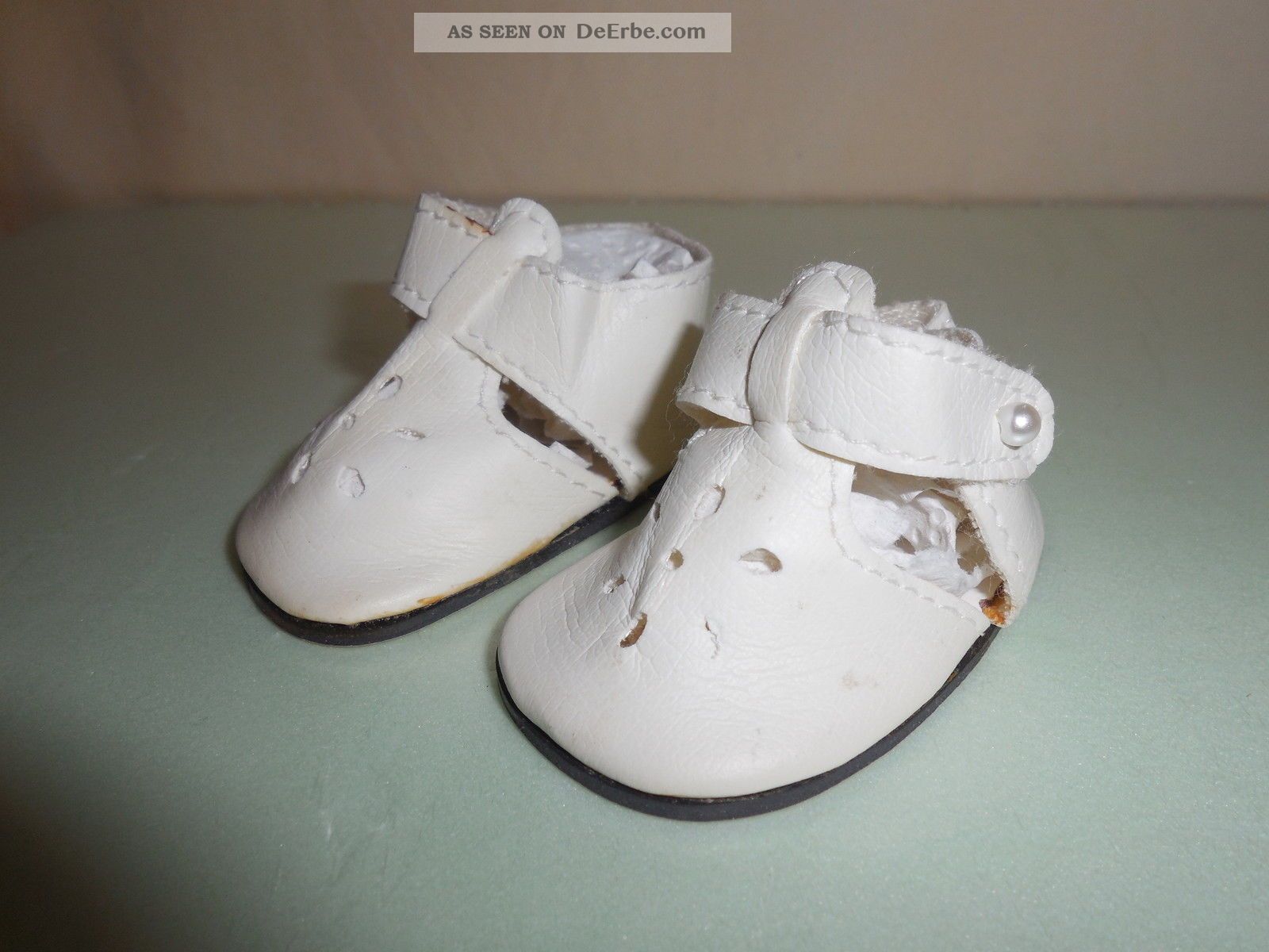 Puppenschuhe Kunstlederschuhe Halbschuhe In Weiß Nostalgieware, nach 1970 Bild