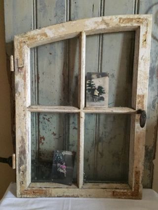 Antikes Fenster /halbbogenfenster.  Traumpatina.  Shabbychic. Bild