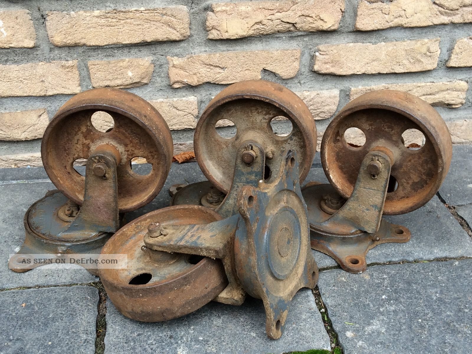 4 Alte Rostige Antike Eisenräder (rollen) Vintage,  Paletten Möbel,  Funktionsfähig Original, vor 1960 gefertigt Bild