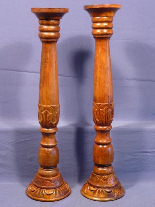 2 Alte Große Holz Kerzenständer Gedrechselt,  Geschnitzt Bild