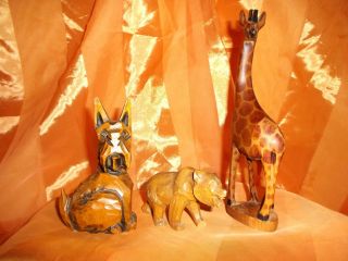 Holz Schnitzerei - Tierfigur - Giraffe - Hund - Bär Handarbeit Bild