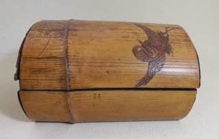 Holzdose,  Antik - Mit Schönen Schnitzereien - Aus China - Ca.  30ger Jahre (, / -) Bild