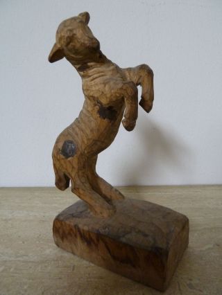 Springendes Lamm Krippenfigur Aus Holz Vom Bildhauer Bild