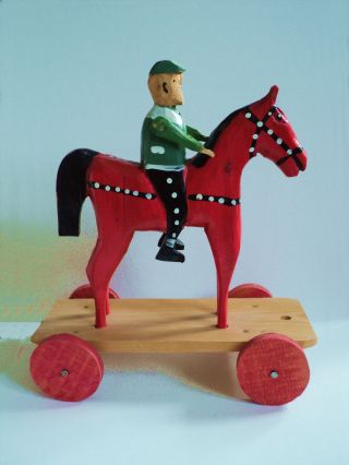 Antikes Polnisches Holzspielzeug - Reiter Zu Pferd Bild