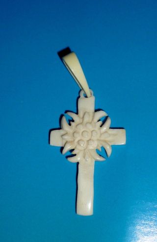 Antiker Kreuzanhänger Mit Edelweiss Bein Beinarbeit Bild