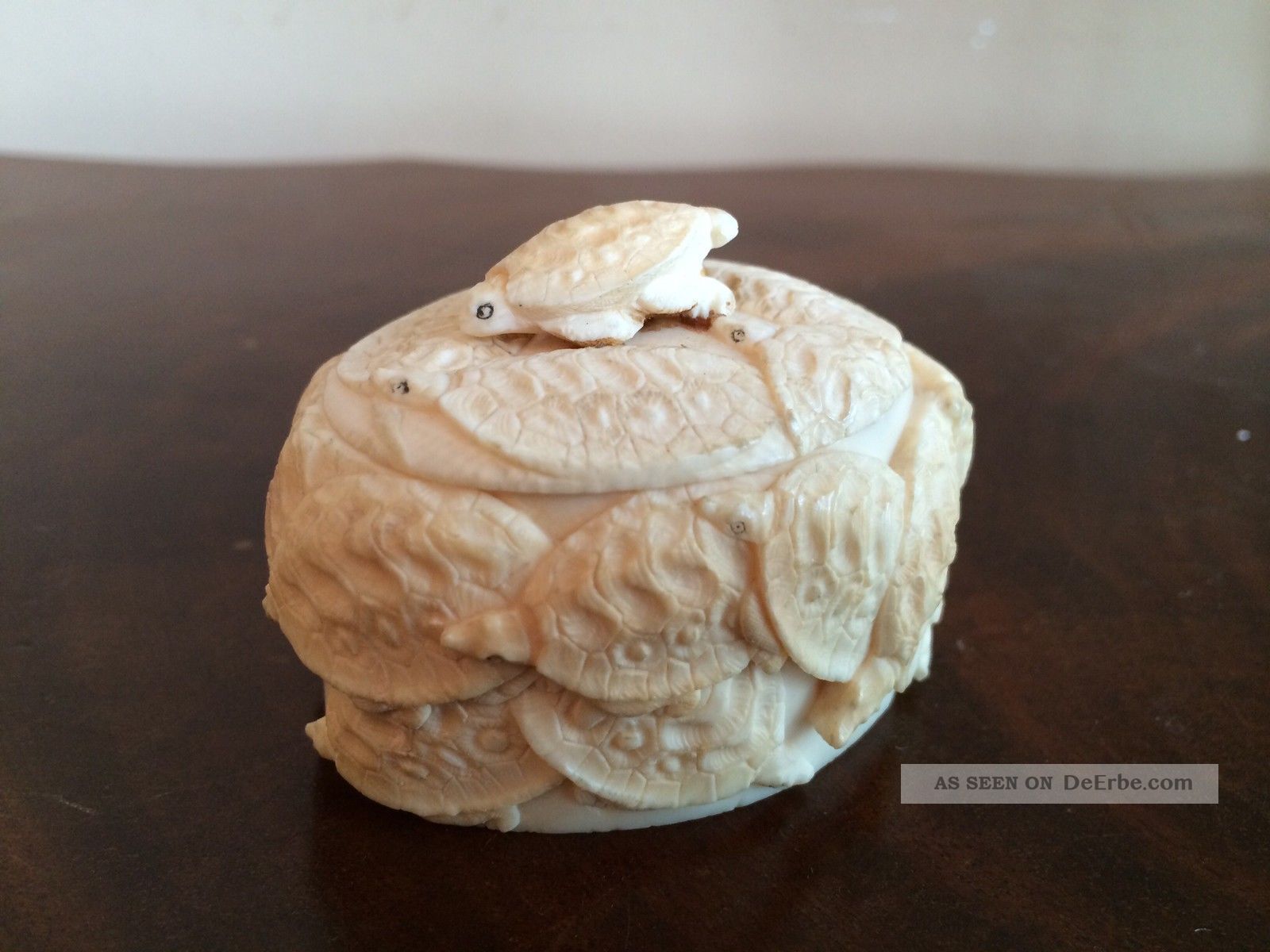 Wunderschone Antike Beindose Mit Schildkroten Japan 19 Jhr Top Asiatika: Japan Bild