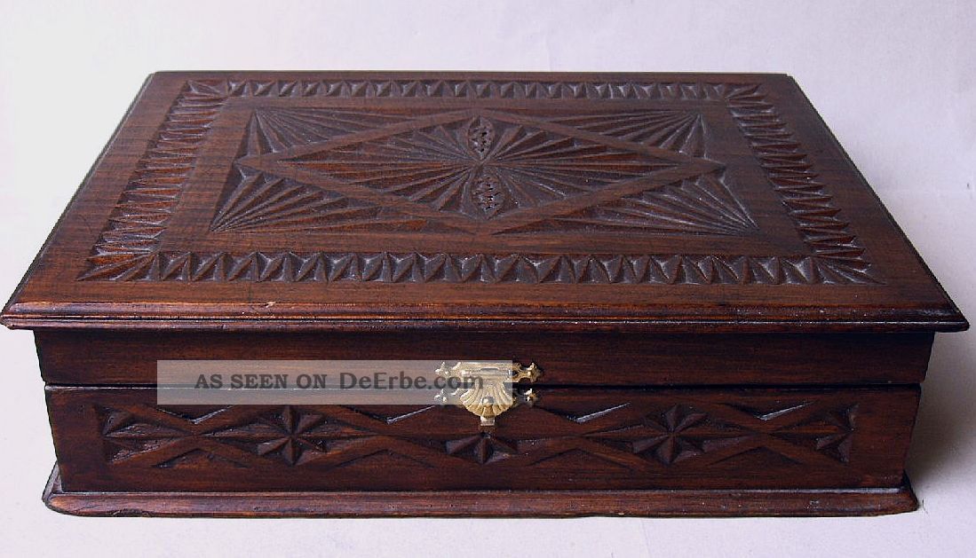 Antike Holzkiste Kerbschnitzerei Schmuckkästchen Nähkästchen Schatulle Um 1900 Holzarbeiten Bild