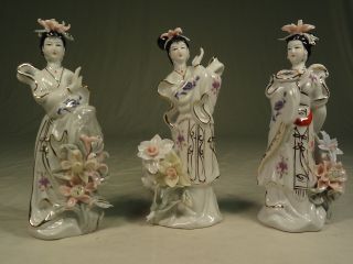 Drei Porzellan Geishas,  China Bild