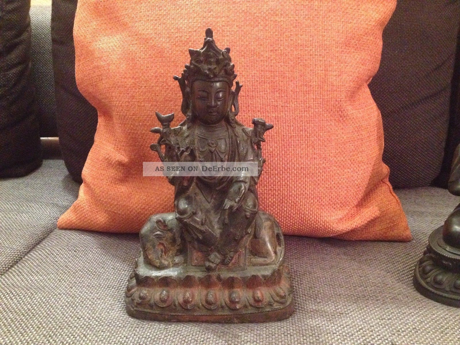 Alter Sitzender Buddah Aus Schwerem Material Bronze Mit Kupfer Entstehungszeit nach 1945 Bild
