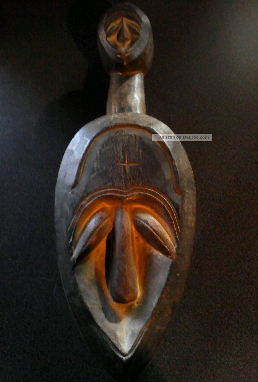 Afrikanische Stammes Kunst Gr.  Maske Der Kwese,  Dr.  Kongo, Entstehungszeit nach 1945 Bild