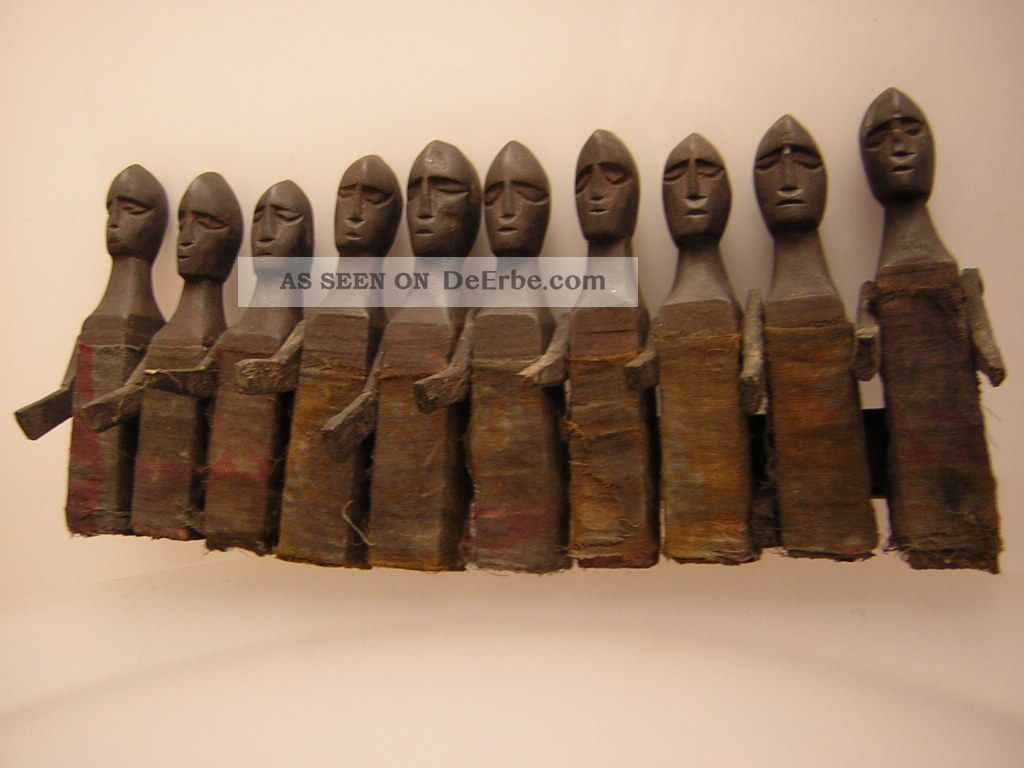 Altes Holz Puppe Aus Nepal (old Nepal Doll 2) Entstehungszeit nach 1945 Bild