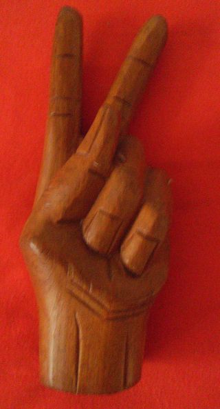 Geschnitzte Hand,  Victoryzeichen,  Handarbeit Aus Thailand,  Teakholz Bild