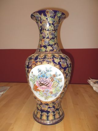 Ausgefallene Chinesische Bodenvase Vase Viel Gold Auf Kobaltblau Handbemalt Bild