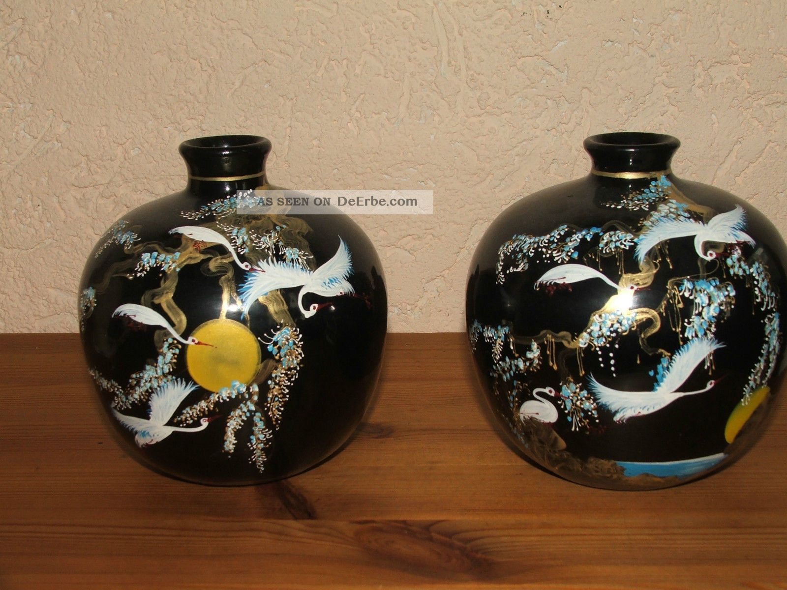 2 Alte Japan Lackvasen V.  Hand Bemalt - Kranichen & Landschaft Asiatika: Japan Bild