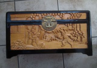 Sehr Seltene,  Große Bildschöne Alte Lackdose,  Holz,  China,  Geschnitzte Paneele Bild