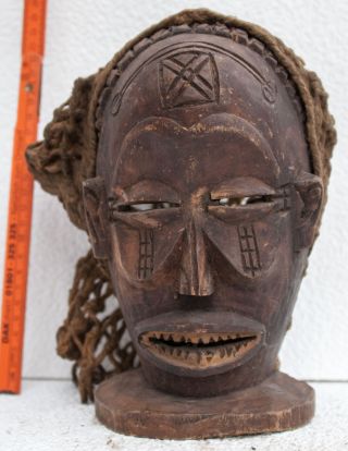 Afrika,  Maske Der Chokwe (tschokwe,  Cokwe,  Tshokwe),  Angola,  D.  R.  Kongo Bild