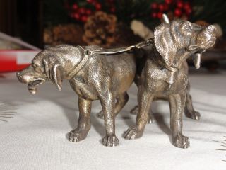 Schöne Sehr Alte Bronze,  2 Jagdhunde,  Schöne Darstellung,  Massiv 930 Gramm Bild