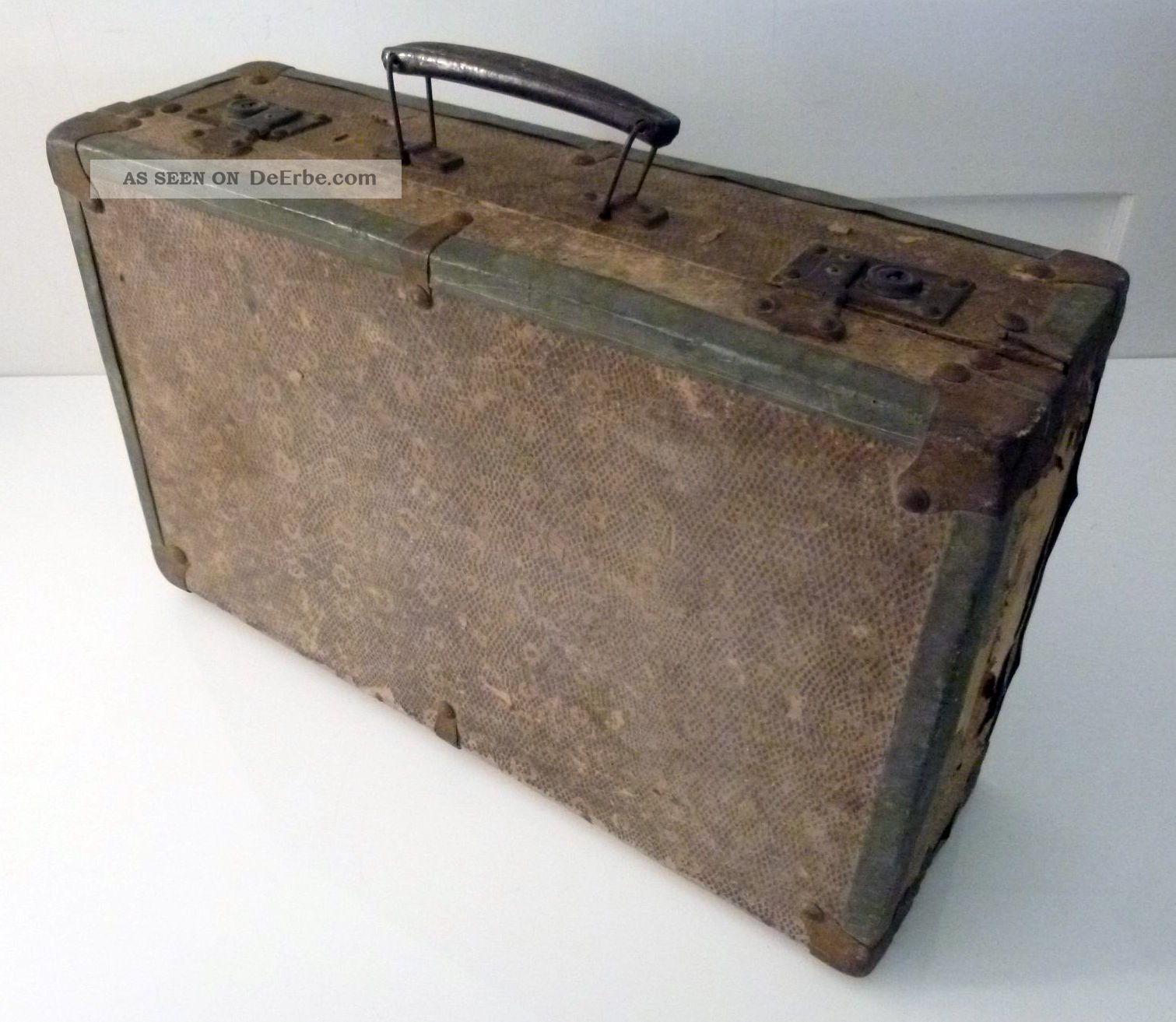 Kleiner Koffer,  Holz Metall Kroko - Look,  Metall Papier,  Frankreich Um 1920 Accessoires Bild
