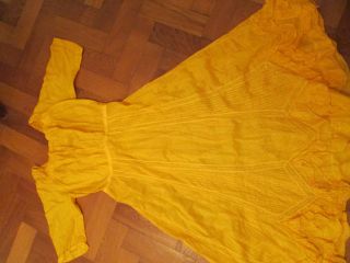 Antikes Kleid Sonniges Gelborange Voile Verspielt Romantisch Leichte Baumwolle Bild