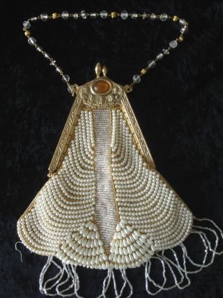 Sehr Schöne Wohl Jugendstil Perlentasche Länge 22cm Breite 19cm Vergoldet Bild