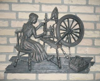 Wandbild Handarbeit Gusseisen Bronze Farbe Schw.  Kupfer Mädchen Spinnrad Wandbild Bild