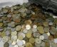 Fundgrube über 4 Kg Ausländische Münzen Kursmünzen In Einer Schatztruhe Aus Zinn Gefertigt nach 1945 Bild 4
