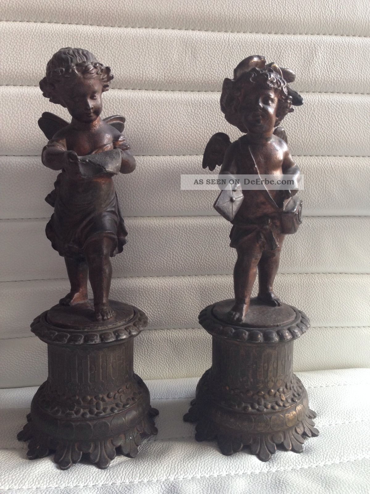 2x Putti Engel Bote Zinkguss Bronziert Hübsche Sockel Post Flügel Antik Putto Metallobjekte Bild