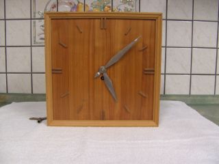 Alte Uhr Wanduhr - Pendeluhr,  Japy Freres Uhrwerk. Bild