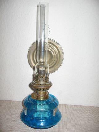 Alte Wandlampe Petroleumlampe Mit Spiegel,  Fledermaus Brenner Und Glastank Bild
