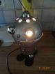 Alte Lampe Designlampe Beistelllampe Roboter Aus Metall Gefertigt nach 1945 Bild 7