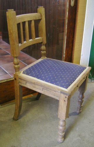 Antiker Stuhl Vintage Über 100 Jahre Alt Bild