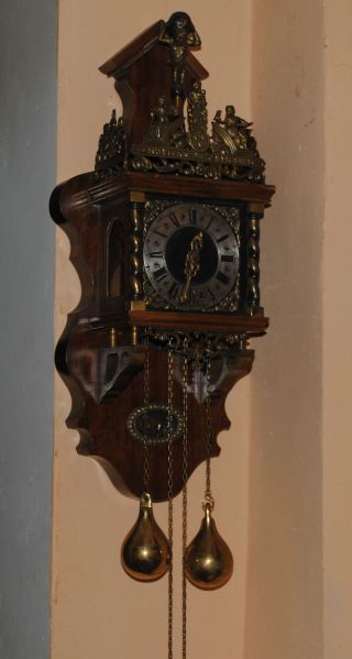 Alte Uhr,  Wanduhr,  Pendeluhr,  Wuba Gefertigt 1960 - 1970 In Holland Bild