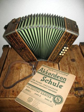 Antikes Hohner Knopfakkordeon / Akkordeon 