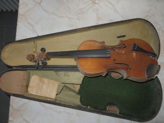 Alte Geige Mit Geigenkasten Bild