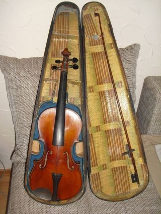Schöne Alte Geige Violine Mit Bogen Und Koffer Bild