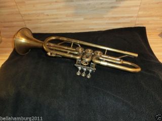 Dachbodenfund Sehr Alte Basstrompete Bass - Trompete Horn Aus Nachlaß Bild